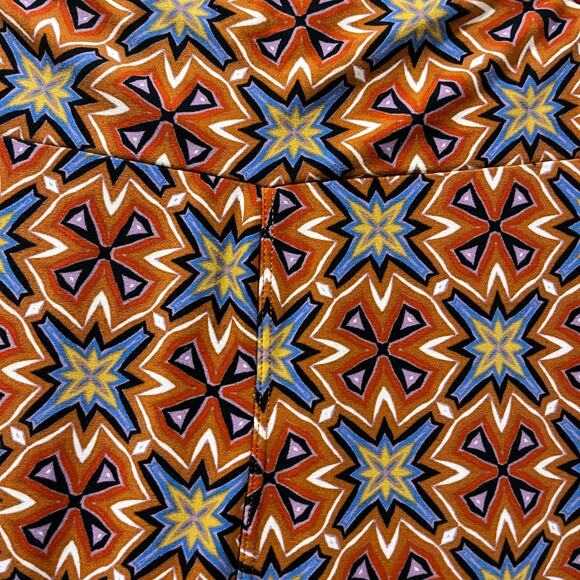 LuLaRoe Bundle! 5 Pair Tall & Curvy Leggings. Colorful, fun fabrics - Picture 10 of 11